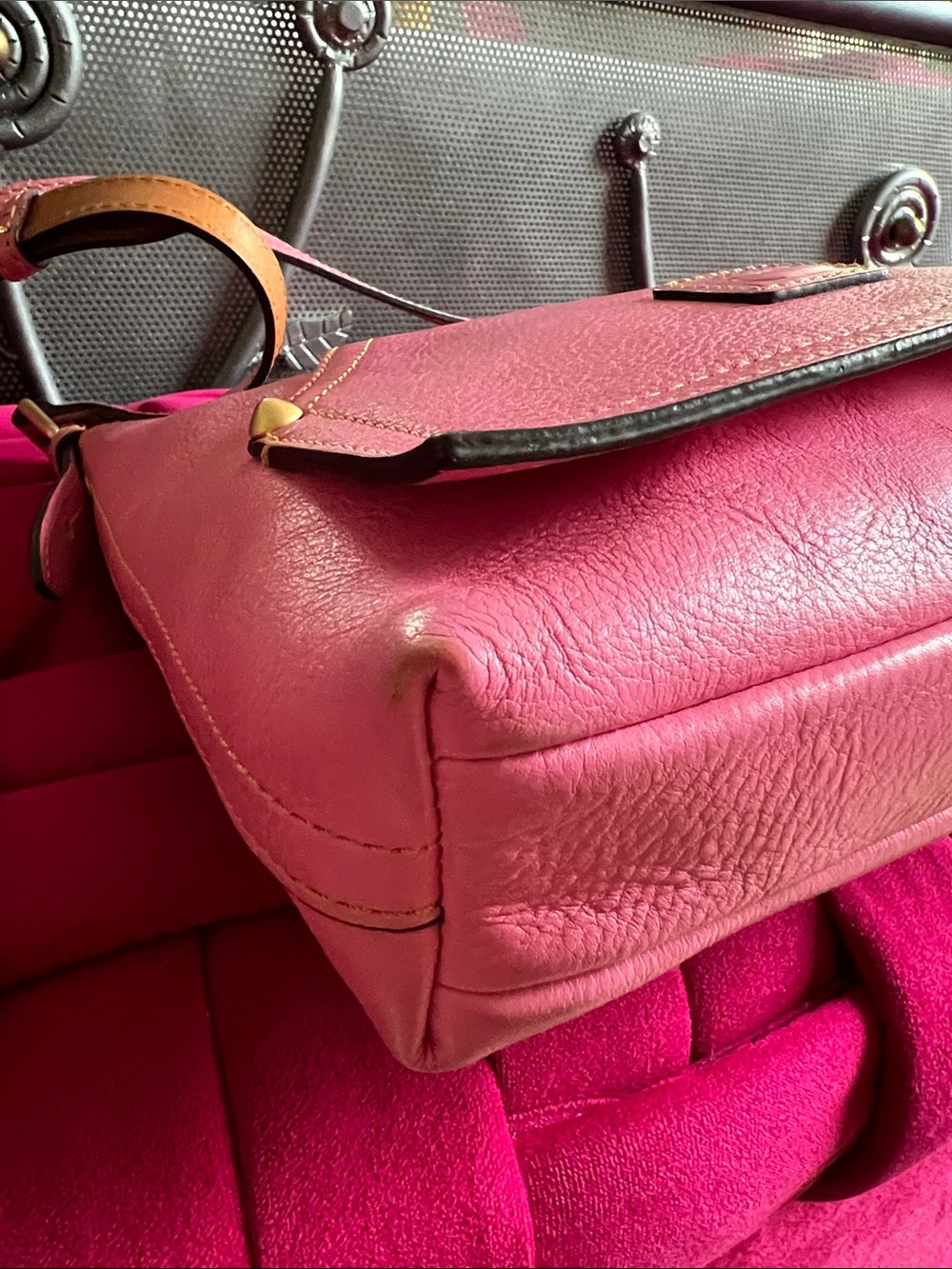Dooney & Bourke Florentine Leather Huntington Crossbody Bag - Picture 10 of 16